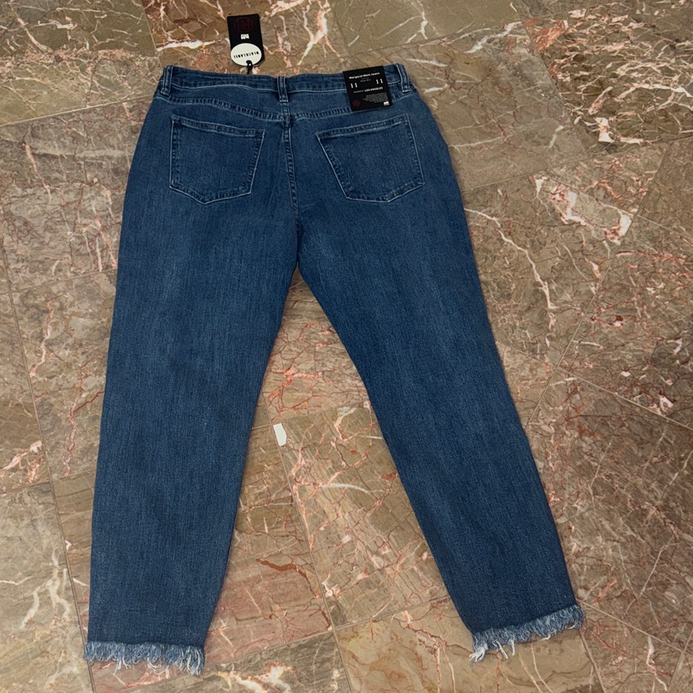 I & M Distressed Blue Jeans - Picture 4 of 15